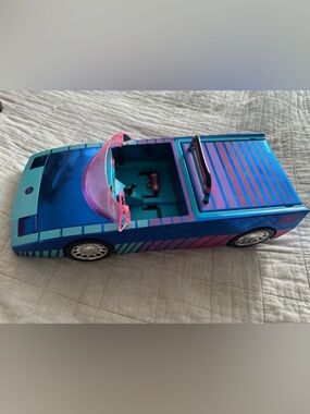 L.O.L. Surprise! Blue and Pink Striped Convertible Toy Car